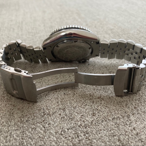 Seiko skx009 Pepsi Dive Watch - Picture 5 of 10